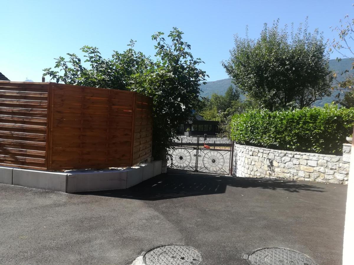 Appartement Avec Jacuzzi Hammam Sauna Privatise Au Rez De Chaussee Ds Maison A Voglans A 2 Kilometres Du Lac Du Bourget En Savoie Entre Chambery Et Aix Les Bains Cure Thermale Exterior foto