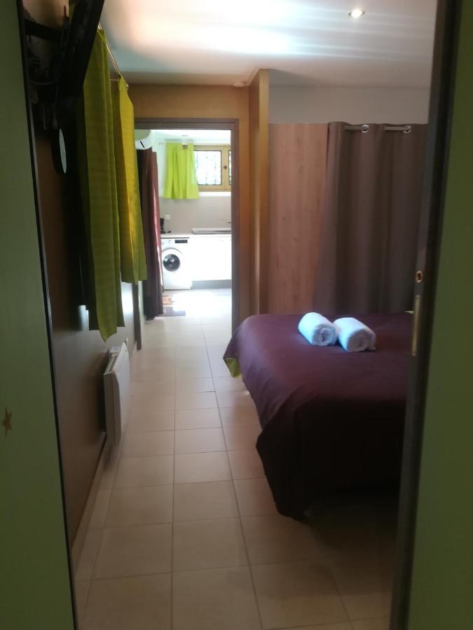 Appartement Avec Jacuzzi Hammam Sauna Privatise Au Rez De Chaussee Ds Maison A Voglans A 2 Kilometres Du Lac Du Bourget En Savoie Entre Chambery Et Aix Les Bains Cure Thermale Zimmer foto